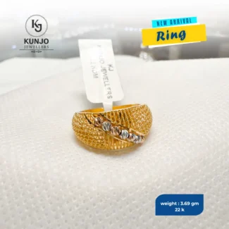 Ring 038